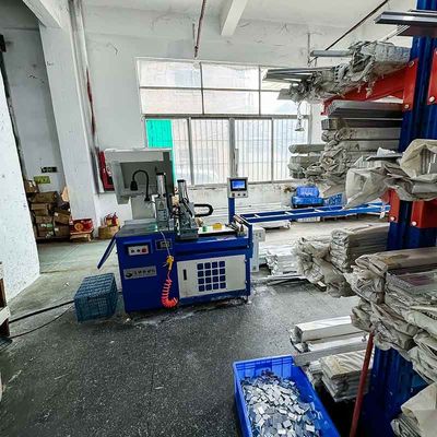Tùy chỉnh Alumiun tản nhiệt xe CNC gia công OEM